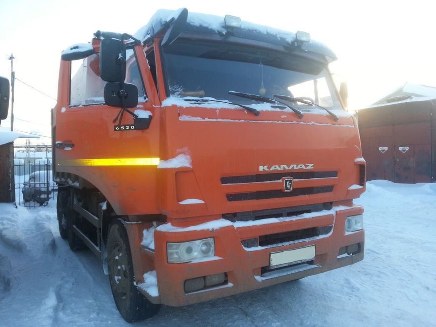 Прокуратура начала проверку из-за сбитого насмерть КамАЗом мальчика в Смоленке