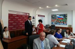 Шпак и Осипова зарегистрировали на выборы губернатора 