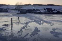 Фоторепортаж: Курлыч снова затопили грунтовые воды
