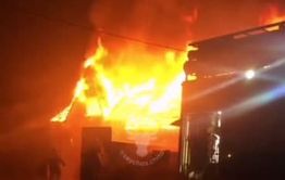 Жилой дом сгорел ночью в Смоленке (видео)