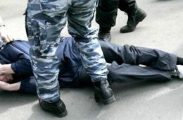 Избивший Бациллу начальник нерчинского ГИБДД избежал не только уголовной, но и административной ответственности
