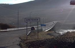 Водитель в Сретенске сбил студентов, шедших по тротуару