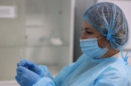 Роспотребнадзор Забайкалья рекомендовал вакцинировать студентов «Спутником-Лайт»