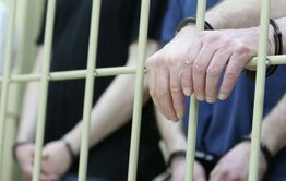 Водителя, сбившего студентов на вокзале в Чите, взяли под стражу