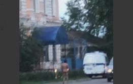 Пьяный мужчина пришел голым в отдел полиции в Нерчинске