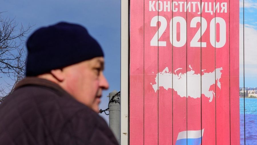 Голосование по Конституции порекомендовали провести в несколько дней и на открытом воздухе