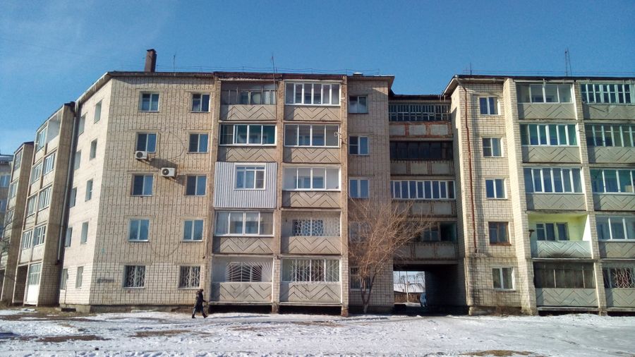 Перерезали провода. Пятиэтажка в Борзе осталась без электроснабжения