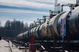Правительство РФ на полгода запретило экспорт бензина