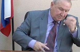 Анатолий Михалев закатил истерику после вопроса о бывших замах