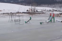  Фоторепортаж из Чернышевского района Забайкалья, где грунтовые воды затопили село