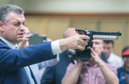 ЛДПР лишит артистов-иноагентов регалий и почета