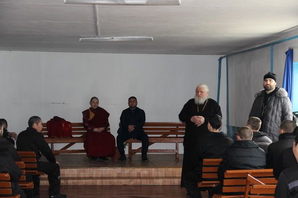 Забайкальским зекам остается лишь молиться
