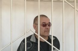 Обвиняемый в убийстве матери мужчина предстал перед судом в Краснокаменске