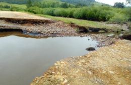 Размытую дорогу Дарасун - Солнцево восстановили. Колян из Зубарево получит свежую “Вечорку”