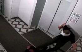 Мужчину избили в подъезде в Чите 