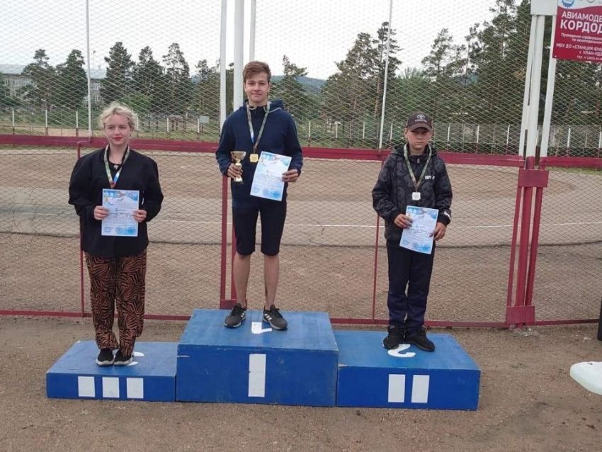 Три медали взяли забайкальцы в чемпионате и первенстве Дальнего Востока по авиамодельному спорту