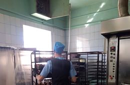 Осуждённый по статье 228 выпекает для забайкальцев куличи к Пасхе