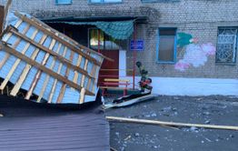 Ветер сорвал крышу детского сада в Чите. Следователи начали проверку.