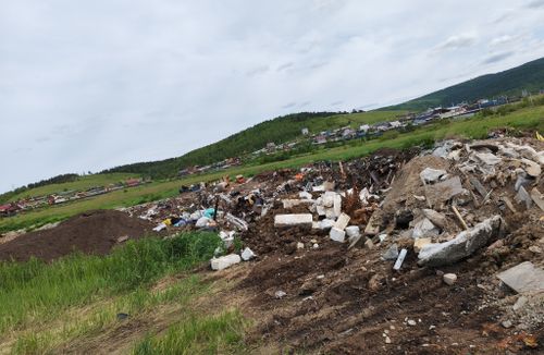 Засопку завалили мусором