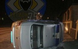 Пьяные хулиганы перевернули машину Росгвардии на Черновских