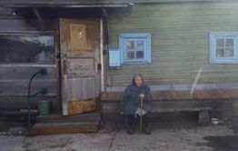 «В войну голодала, колоски собирали, металлолом. А теперь обида берет» — как жители Рудника Абагайтуй ждут привозную воду по три недели