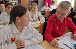 Школьница спасла одноклассника от собаки и представлена к награде 