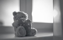 Следователи возбудили уголовное дело после смерти 2-летней девочки в Краснокаменске