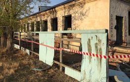 Рухнувшая кирпичная стена погребла под собой 16-летнего воспитанника  детского центра в Чите