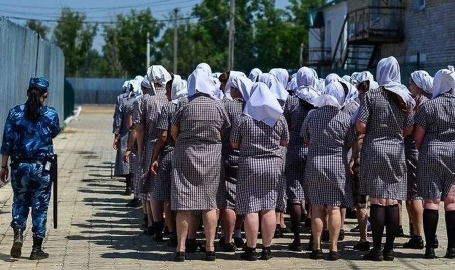 Кафе, конфликт, кафельный пол: сестра толкнула сестру и случайно ее убила