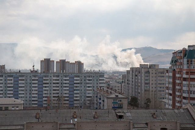 В Чите горит рынок «Мегастрой»