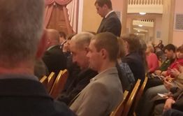 Михалев уснул на заседании с участием Трутнева