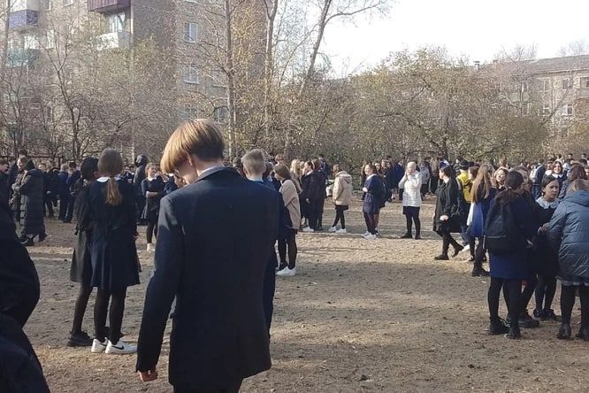 Школы Читы отменили занятия во вторую смену 4 октября из-за эвакуации