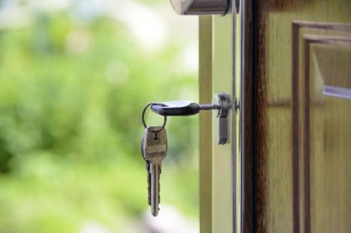 Забайкалец 16 лет не мог получить квартиру — документы на получение жилья потеряла администрация 