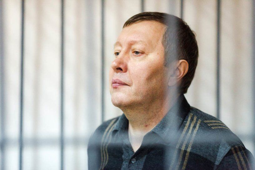 Лазуткин: 
