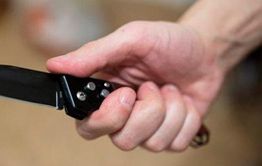 В Забайкалье мужчина зарезал свою собутыльницу за то, что она оскорбила его друзей