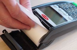 Из-за проблем с закупкой кассовой ленты в Забайкалье планируют перейти на электронные чеки
