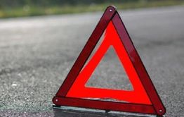 Пассажирский автобус слетел с трассы в реку в Забайкалье, пострадали семь человек