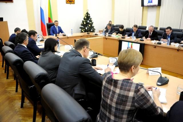 Осипов в первый рабочий день обозначил направления работы правительства