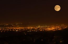 Жители Забайкалья смогут наблюдать Луну из уличных телескопов 