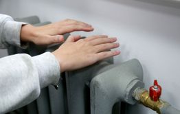 Жители поселка Кличка замерзают в собственных квартирах