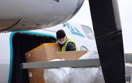 Медицинские халаты, перчатки и 15 тысяч масок подарили Калараской больнице в Забайкалье 