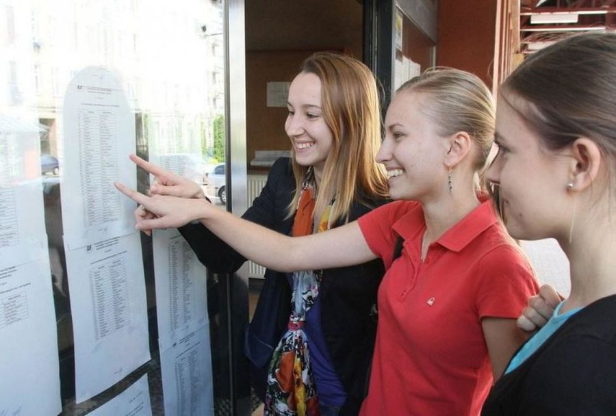 Более 90 человек поступили на бюджет в вузы Читы по квоте для детей участников СВО