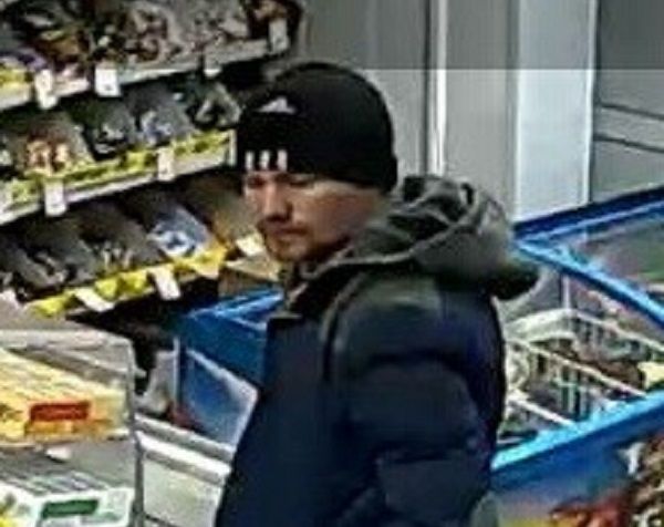 УМВД края опубликовало фотографии подозреваемого в нападениях на женщин в Атамановке