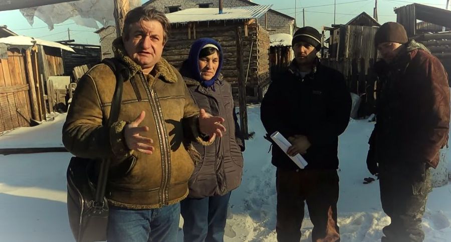 Забайкальское Минприроды отправляет жителей Сивяково собирать валежник, чтобы отапливать дома