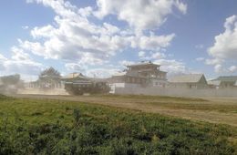 В 2020 году отремонтируют дорогу через село Цугол, где расположен буддийский монастырь