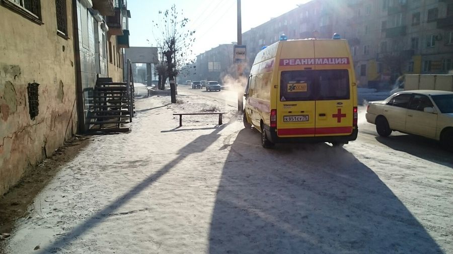 Пьяная читинка выпала с балкона пятиэтажки