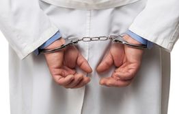 ​Санитару психбольницы в Ивановке, подозреваемому в сексуальном насилии над пациентом, грозит до 15 лет колонии