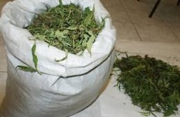 Читинец хранил мешок с коноплей у себя в гараже