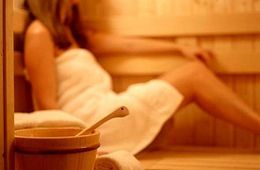 После пьянки с незнакомкой в сауне читинец лишился 30 тысяч рублей
