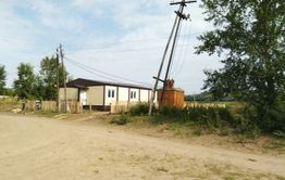 ​Жители Большой Туры разгромили забор, построенный у нового ФАПа